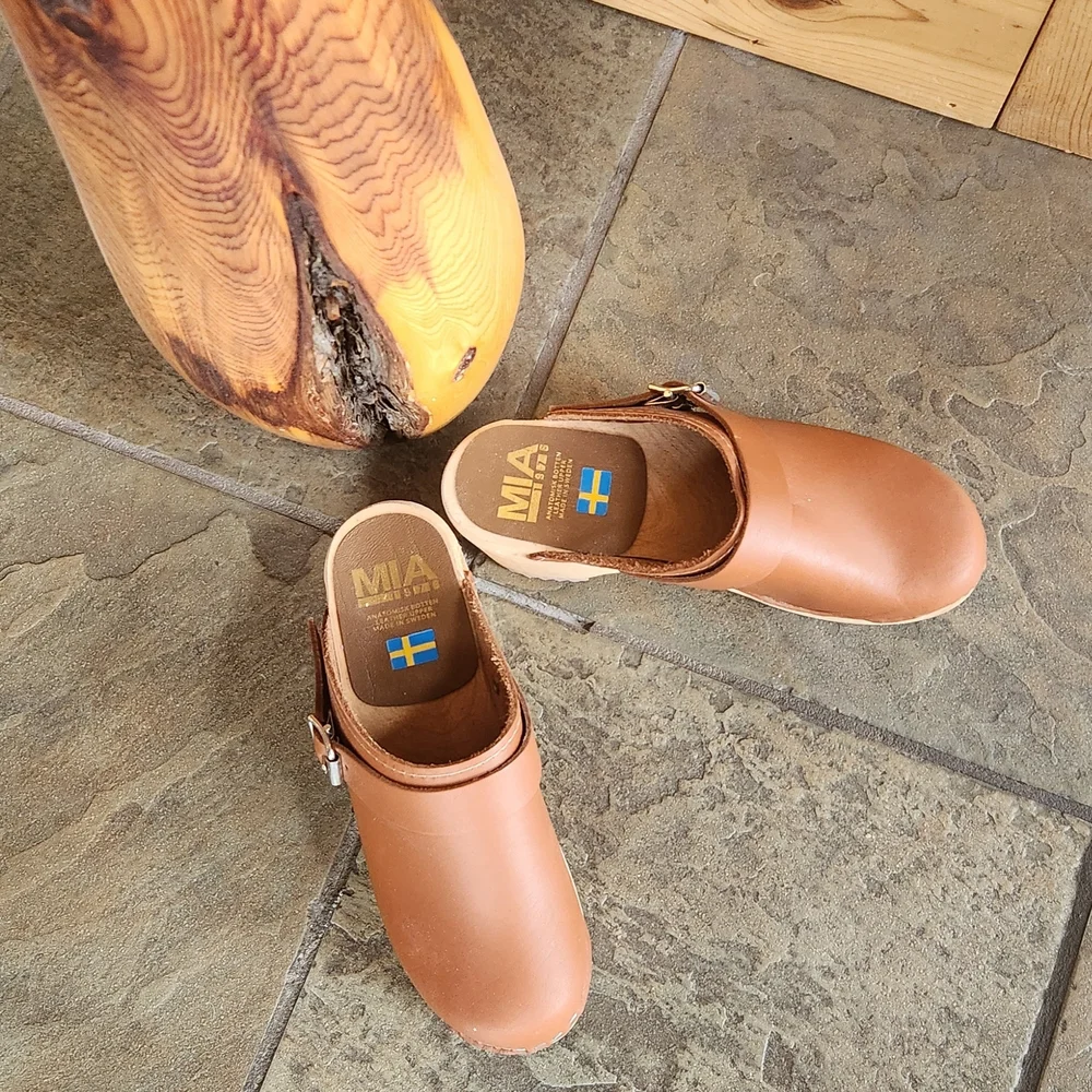 MIA Brown Leather Clogs - Picture 2 of 4